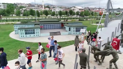 Müzik öğretmeninden 15 Temmuz bestesi