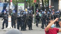 - Fransa'da Ulusal Bayram'da hükümet karşıtı protesto- Sağlık çalışanlarının protestosuna gazlı müdahale
