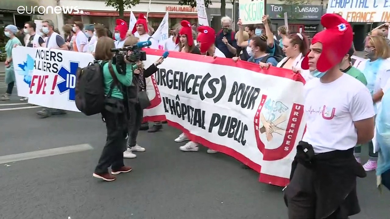 Pflegekräfte zeigen Präsident Macron die kalte Schulter
