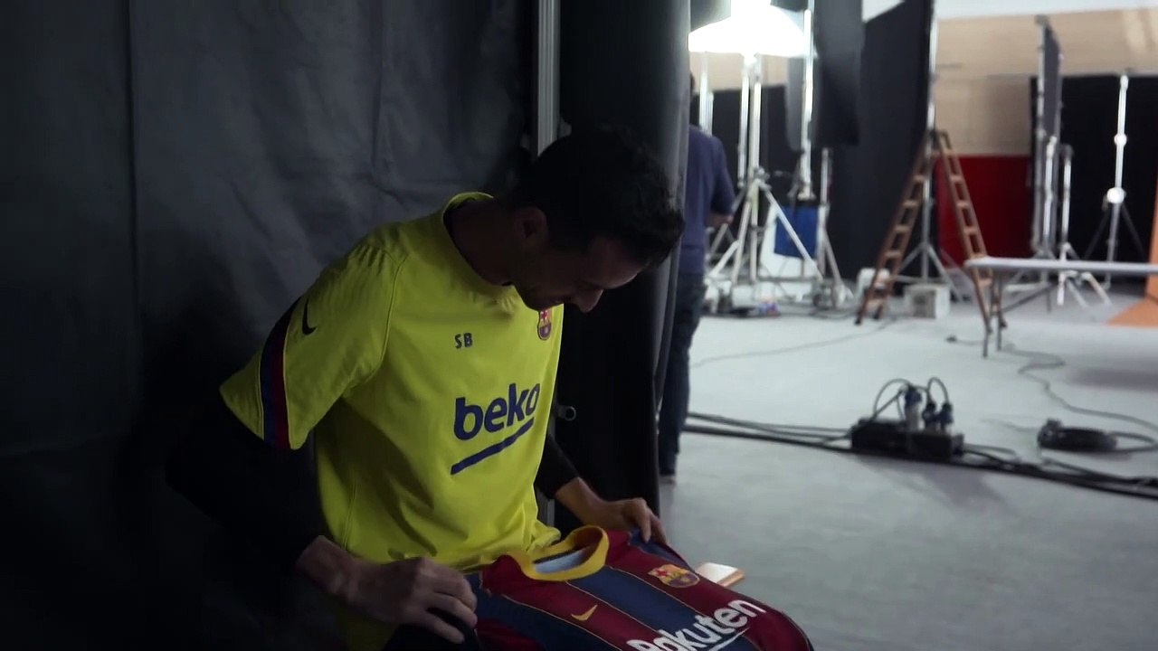 Barcelona 2020-21 Sezonu Formalarını Tanıttı