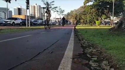 Homem fica ferido em acidente entre bicicletas