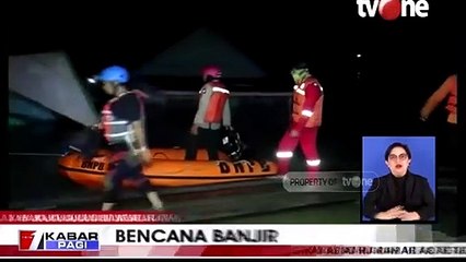 Agar Tak Terseret Banjir, Petugas Ikat Rumah Warga