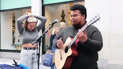 OMG las voces de estos dos artista cantado Michael Jackson - Billie Jean