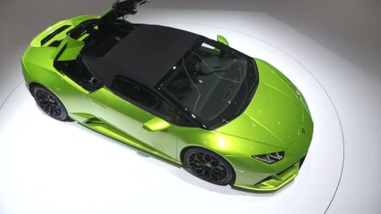 लेम्बोर्गिनी हुराकैन ईवो स्पाइडर इंटीरियर डिज़ाइन