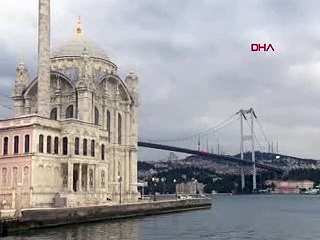 15 Temmuz Şehitler Köprüsü'ne dev Türk bayrakları asıldı