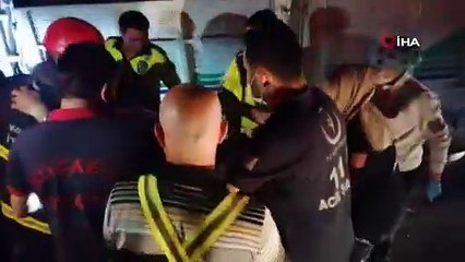 Kamyonet ve tır çarpıştı çok sayıda küçükbaş hayvan öldü