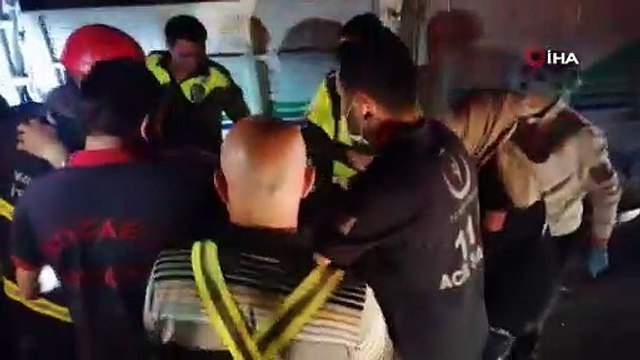 Kamyonet ve tır çarpıştı çok sayıda küçükbaş hayvan öldü