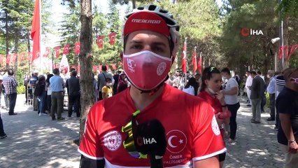 15 Temmuz kahramanı şehit Halisdemir'in kabrinde ziyaretçi yoğunluğu