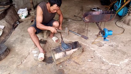 Dao mèo nổi tiếng là đây.rèn bằng phương  pháp thủ công.