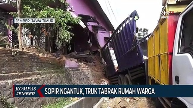 Akibat Sopir Mengantuk, Truk Tabrak 2 Rumah Warga