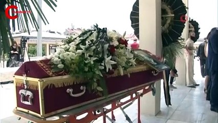 Adalet Ağaoğlu son yolculuğuna uğurlandı