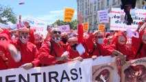 Miles de empleados de Nissan se manifiestan en Madrid por el cierre de las plantas en Cataluña