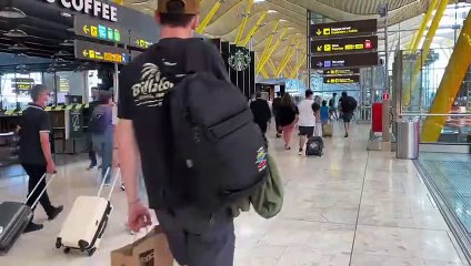 El comercio de Barajas recupera poco a poco la normalidad con el aumento de los vuelos