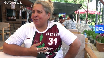 53 yıl sonra Süperlig'e çıkan Hatayspor'un kadın amigosu: Dünyada tekim, takımım için ölümden döndüm