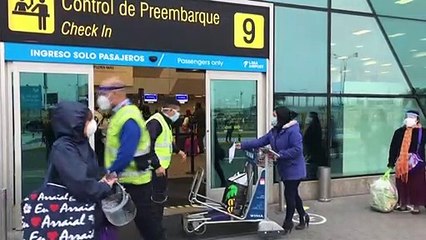 El transporte aéreo y terrestre se reanuda en Perú tras 120 días