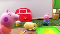 A família de Peppa Pig pinta a sua casa nova.