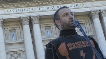 Trabajadores argentinos de la cultura exigen un "salario de emergencia"