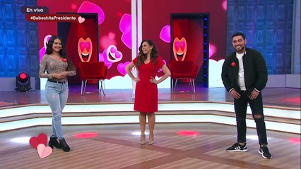 Kariana le lanzó miraditas al flechado de Brenda. | Enamorándonos