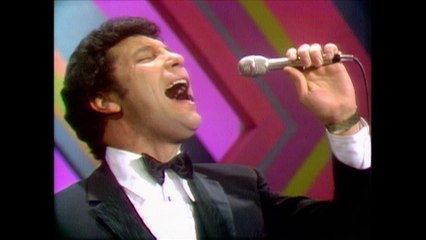 Tom Jones - It's Not Unusual (Live On The Ed Sullivan Show, April  21, 1968)
