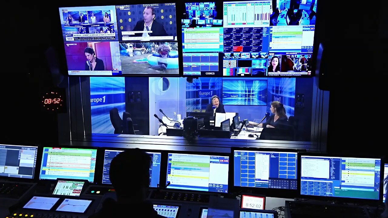 BEST-OF - Philippe Douste-Blazy : "Anne Hidalgo a inventé la notion de confinement" (Canteloup)