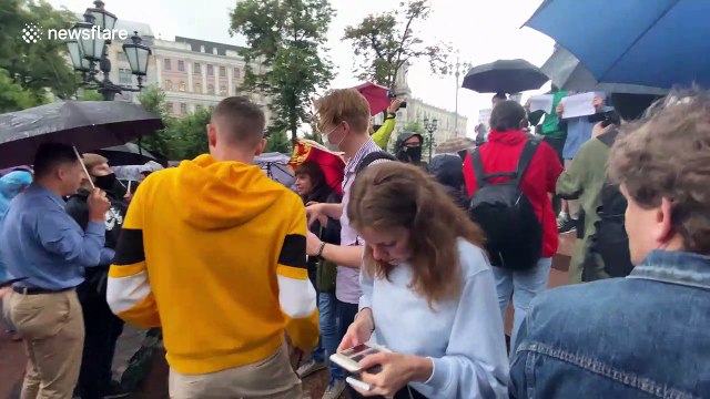 Hundreds protest against constitutional amendments in Moscow