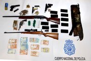 Dieciocho detenidos e incautadas seis armas y plantas de marihuana en Almería
