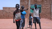 السودان يطلق برنامج دعم نقدي للمواطنين لبدء إصلاحات اقتصادية - السودان