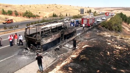 Şanlıurfa'da yolcu otobüsü yanarak kül oldu