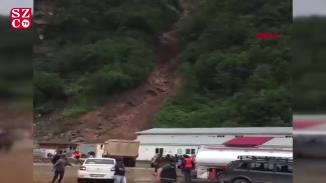 Rize'de heyelan anı kamerada