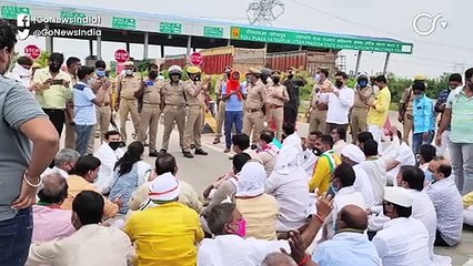 यूपी कांग्रेस अध्यक्ष अजय कुमार लल्लू को पुलिस ने हिरासत में लिया