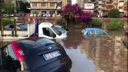 Un orage soudain et très violent frappe Palerme en Italie ! 15 Juillet 2020