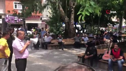 Grup Yorum şarkıları söyleyen 4 kişi, 'izinsiz konser verdikleri' gerekçesiyle gözaltına alındı