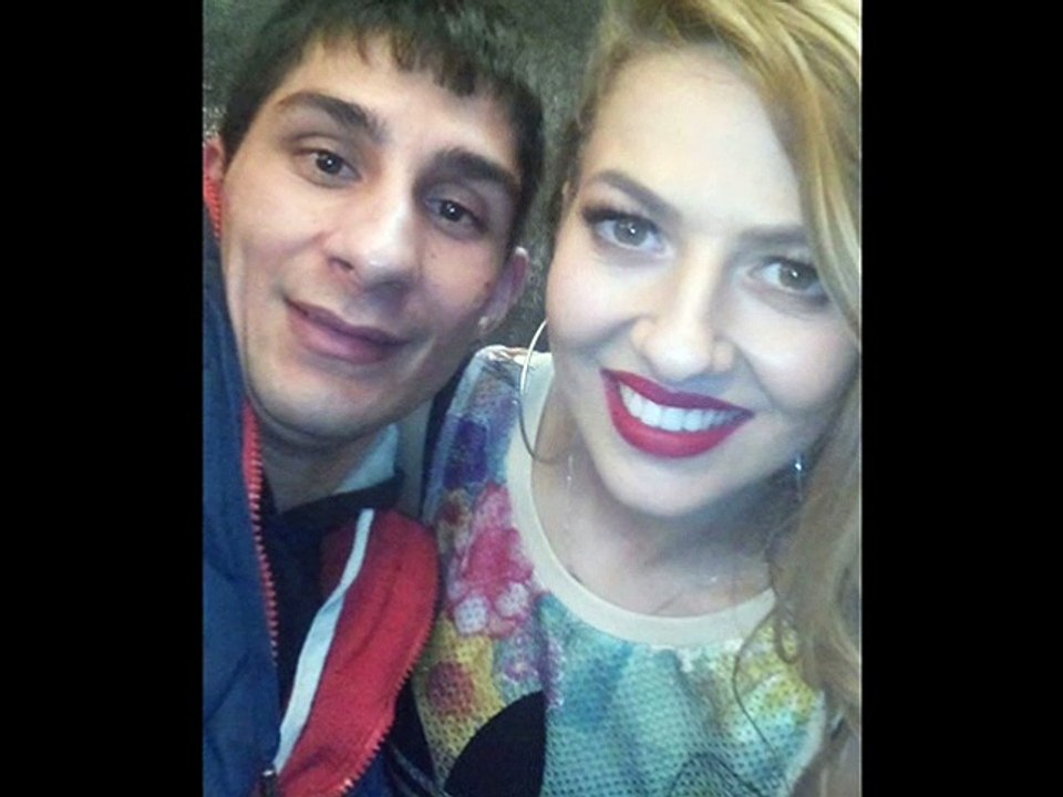 LIDIA BUBLE CU OCHII AIA VERZI