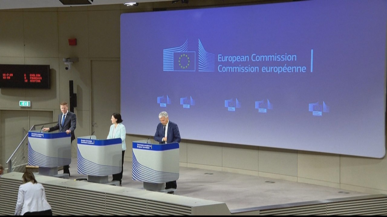 Europe scraps data-sharing privacy agreement with US