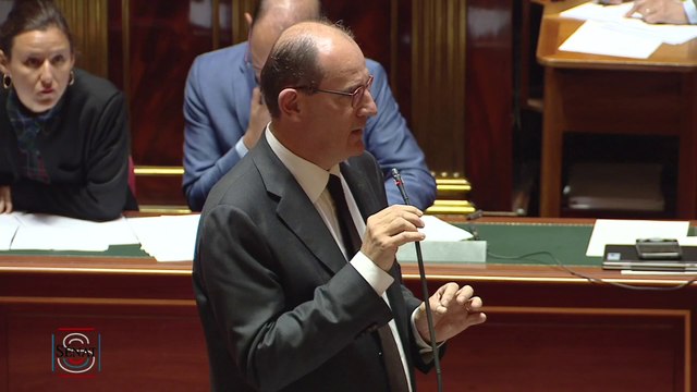 Critiques contre Gérald Darmanin; au Sénat, Jean Castex dénonce des dérives inadmissibles