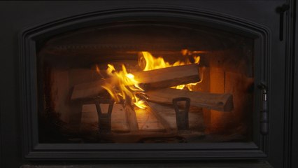 How to Build a Fire in Your Fireplace