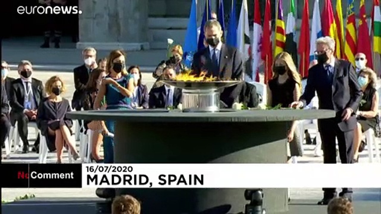 Trauerzeremonie für Corona-Opfer in Spanien