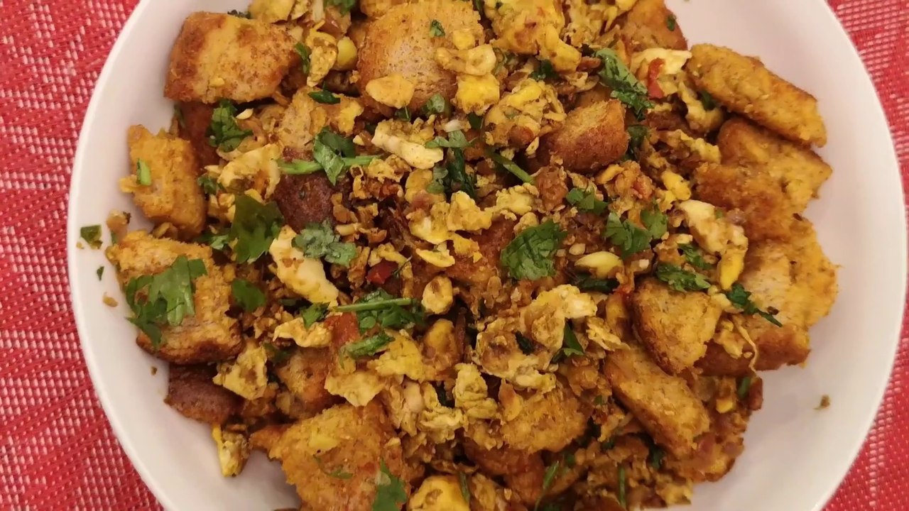 Easy Scrambled Bread & Egg | Bread Bhurji | Quick Breakfast | Bread Egg Recipe | Stir and Serve
