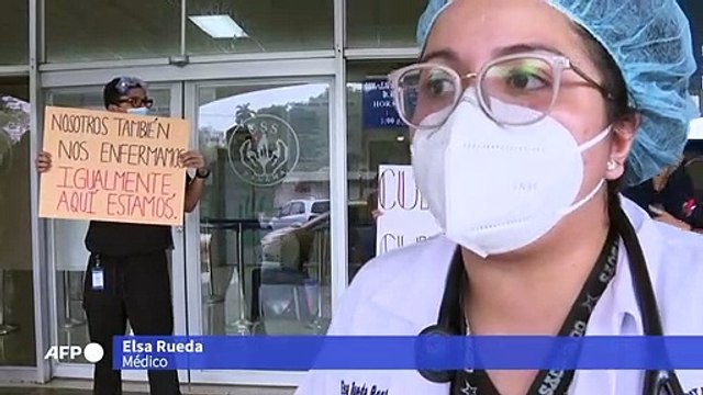 Médicos panameños protestan en medio de explosión por casos de coronavirus