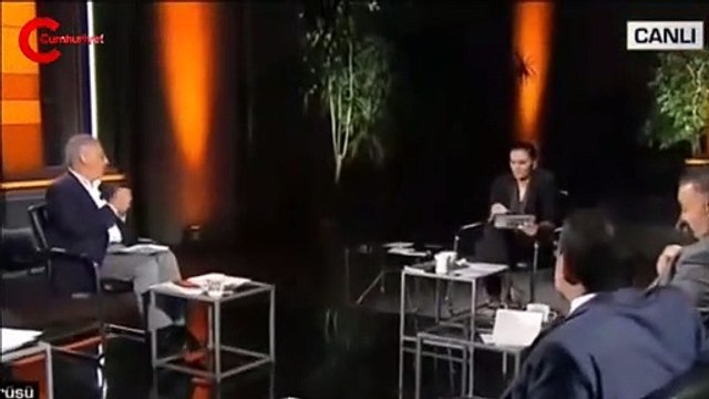 CNN Türk'te Hande Fırat'ın şaşkına döndüğü an