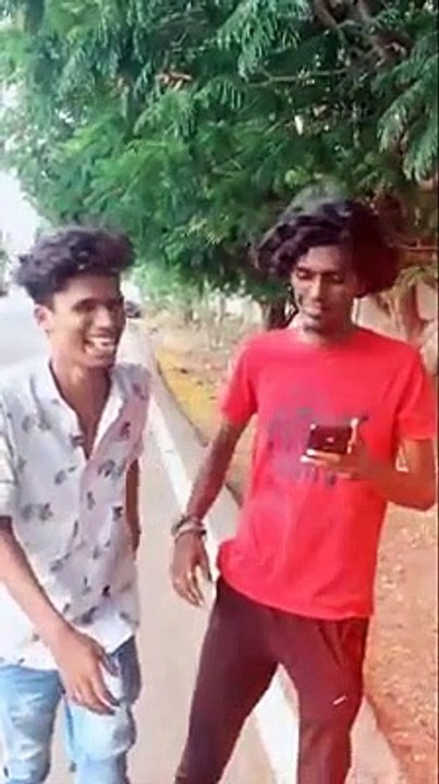 வயிறு குலுங்க சிரிக்க வைக்கும் காமெடி