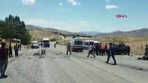 Tunceli'de yolcu taşıyan servis midibüsü devrildi, çok sayıda yaralı var