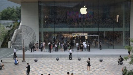 Apple ignora la guerra comercial y abre en Pekín su tienda más grande de Asia