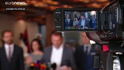 Úgy ollózta össze diplomamunkáját a szlovák kormányfő