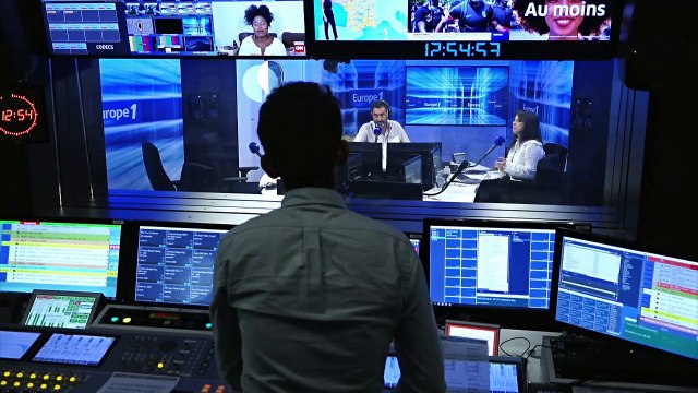 ARCHIVES - Quand Zizi Jeanmaire évoquait son truc en plumes sur Europe 1