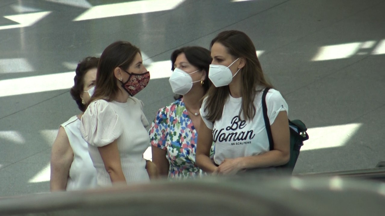 Francisco Rivera, Lourdes Montes y Eva González, encuentro fortuito en el AVE