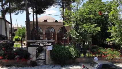 Minare restorasyonu leylekler için durduruldu