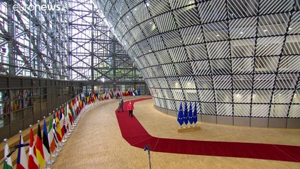 Брюссельский саммит ЕС вступает во второй день