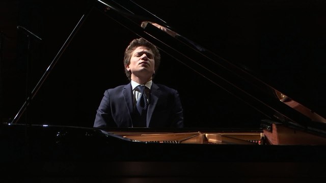 Beethoven : Sonate pour piano n°4 en mi bémol majeur op. 7