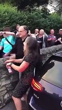 Bielsa de festejo: el insólito video con los hinchas del Leeds